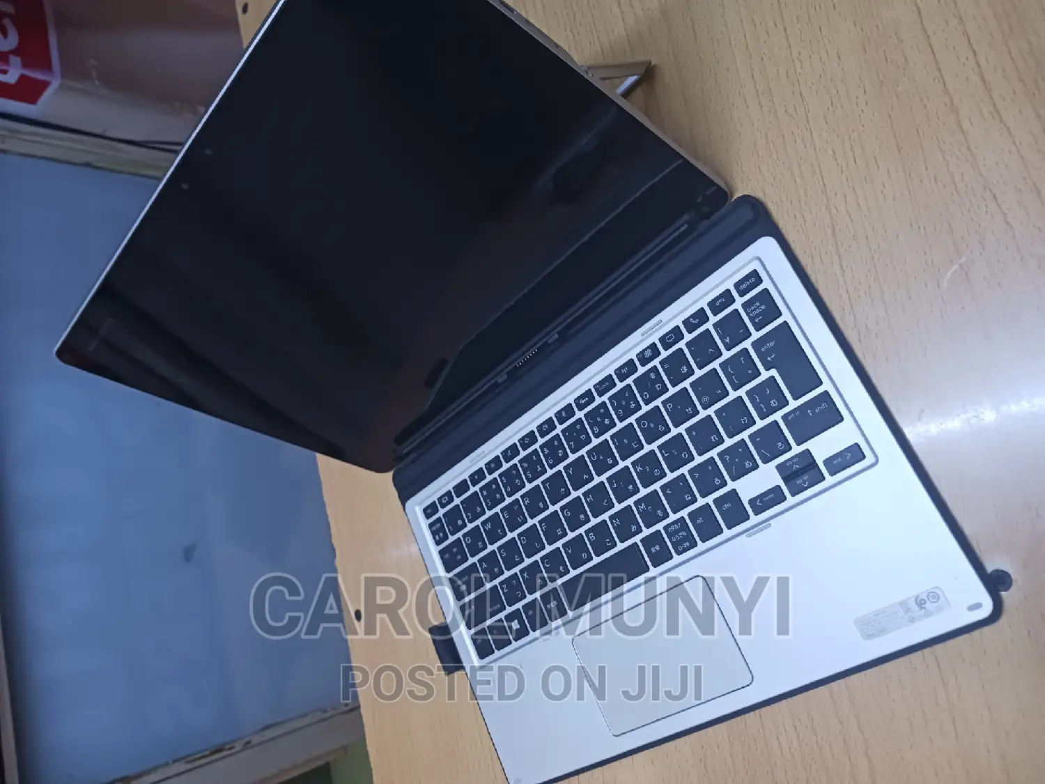 New Laptop HP Elite X2 1012 8GB Intel Core i5 SSD 256GB