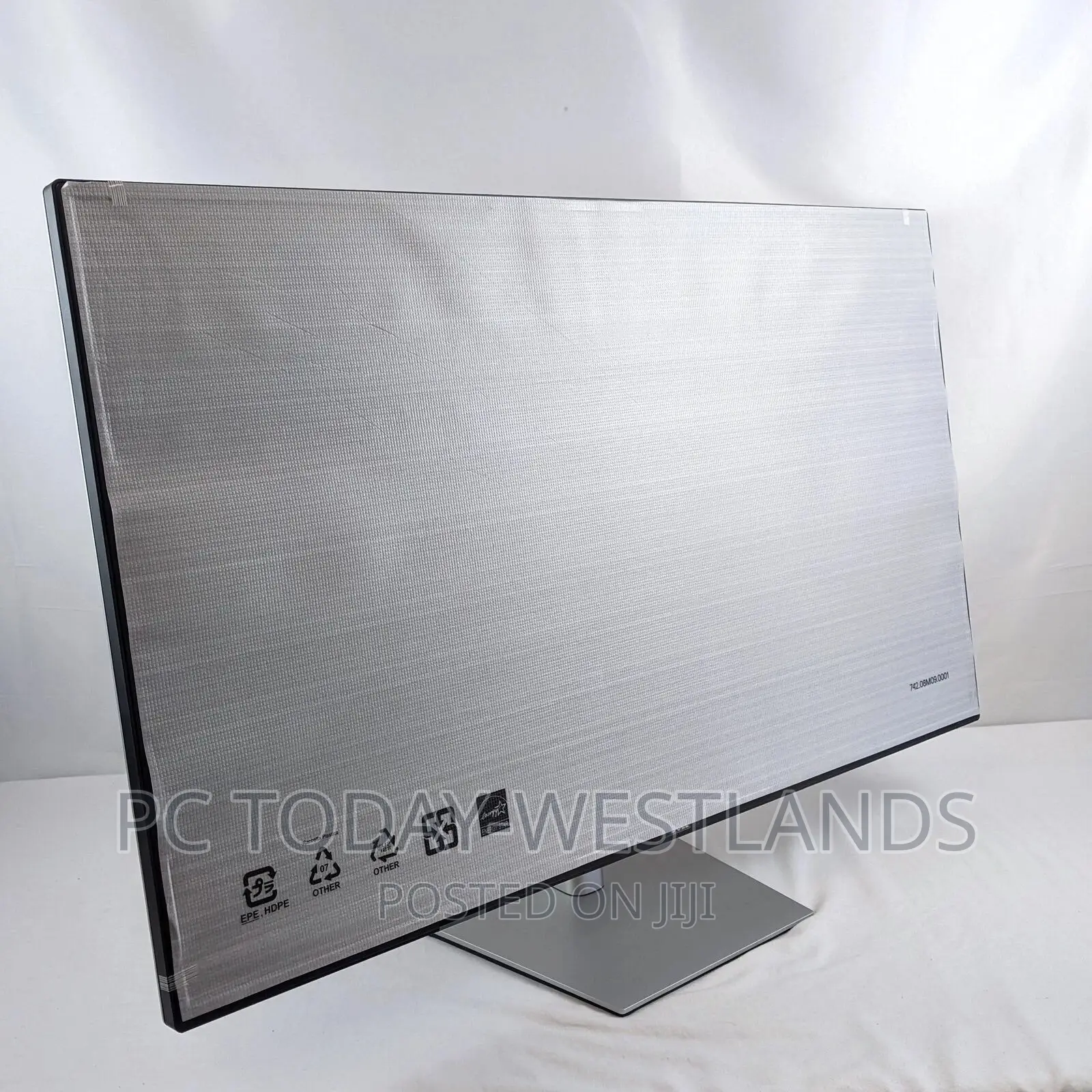 Dell Ultrasharp 43 Inches Uhd Usb-C Hub Monitor - U4323qe