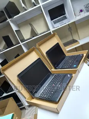 New Laptop Lenovo ThinkPad X131e 4GB Intel Core 2 Duo SSD 500GB