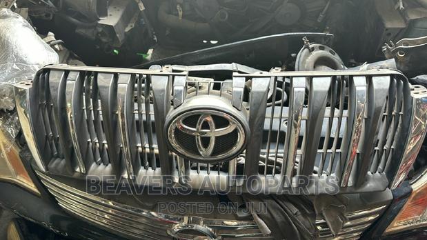 Prado 150 2010 Grill - main view