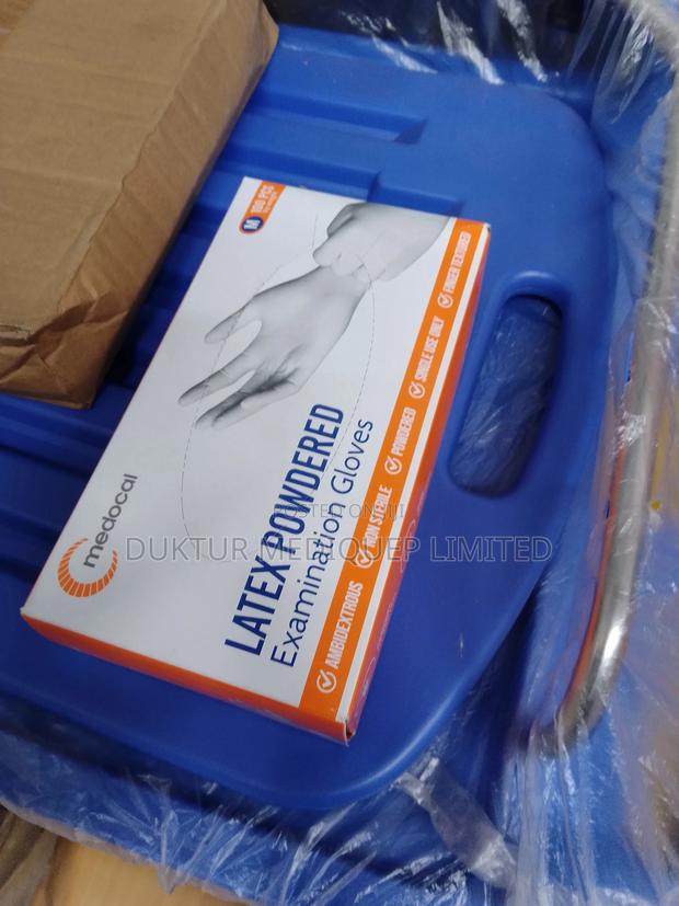 Medocal Latex Powered Examination Gloves - main view