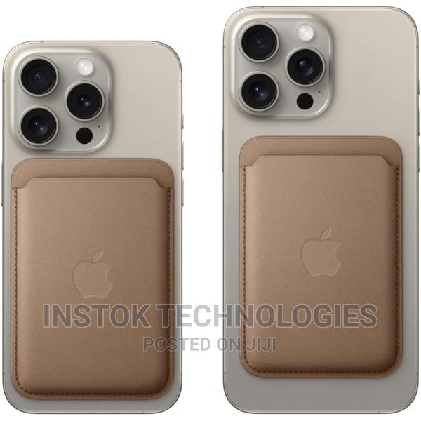 Apple iPhone Finewoven Wallet With Magsafe - thumbnail 3