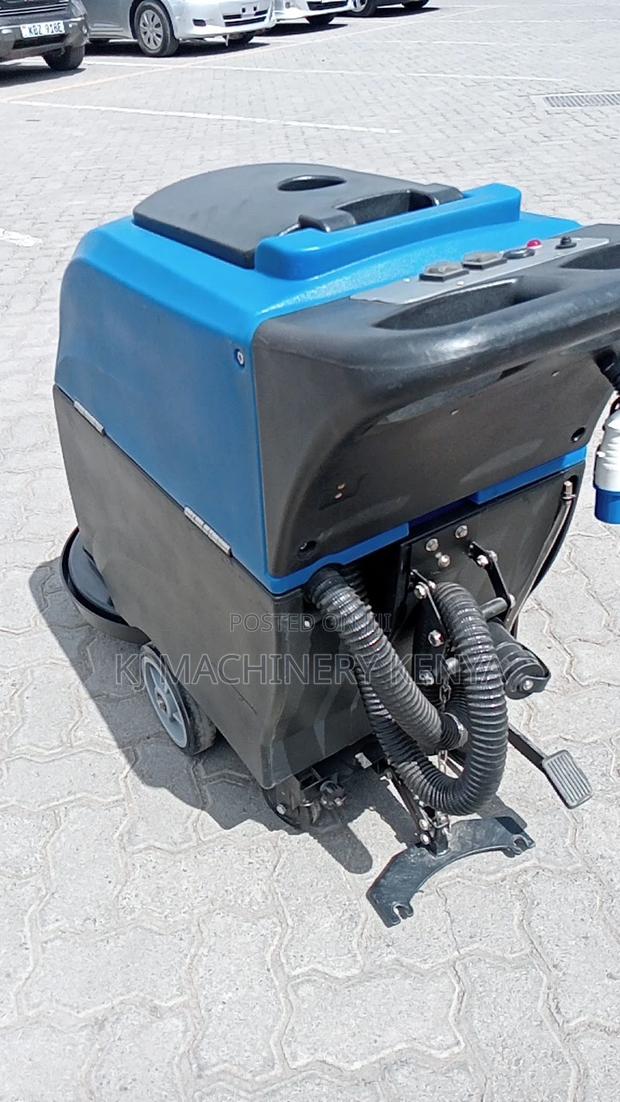 Heavy Duty Commercial Floor Scrubber