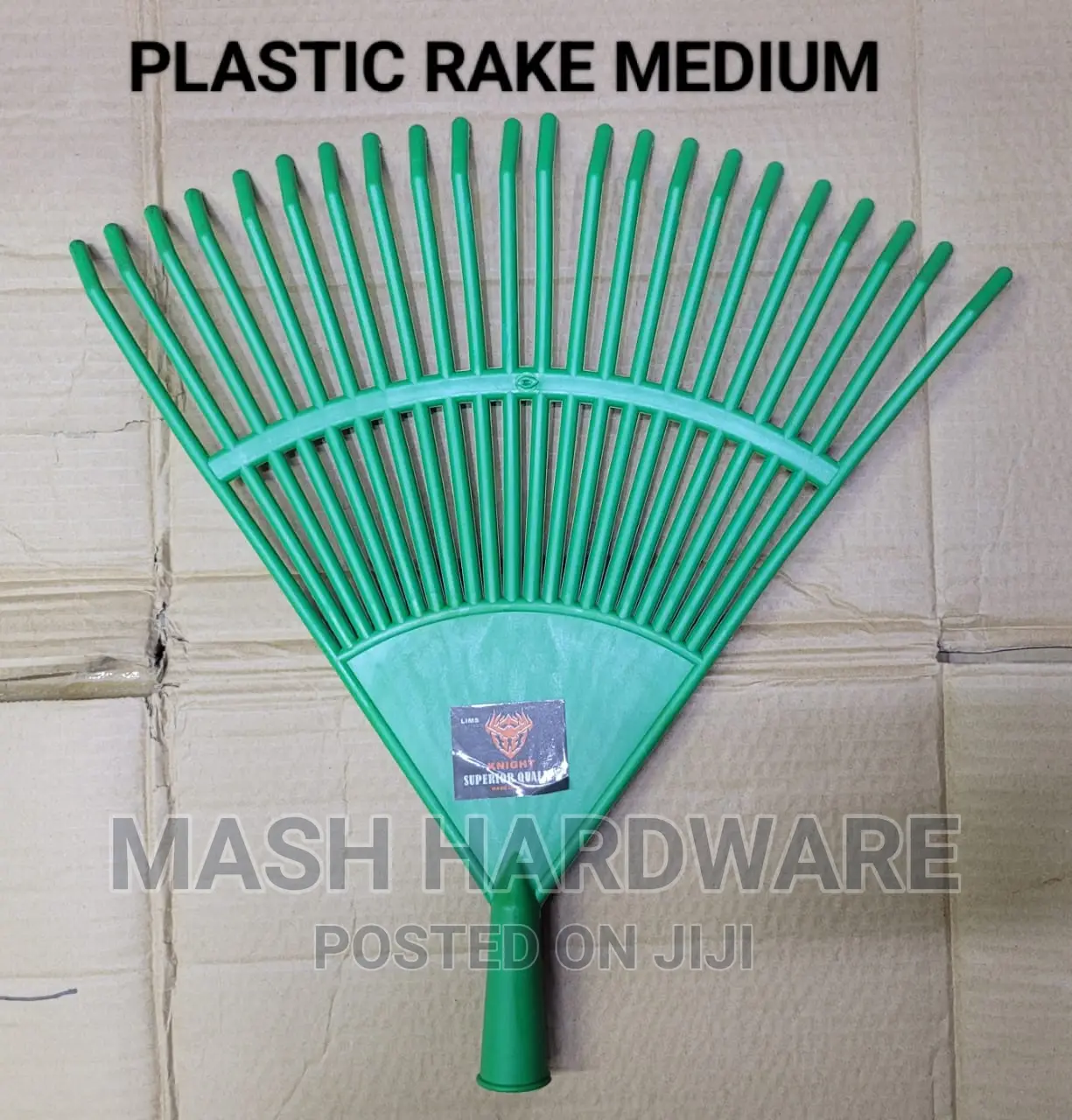 Medium Plastic Rake