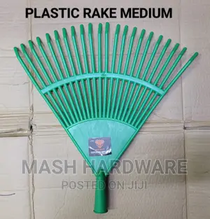 Medium Plastic Rake