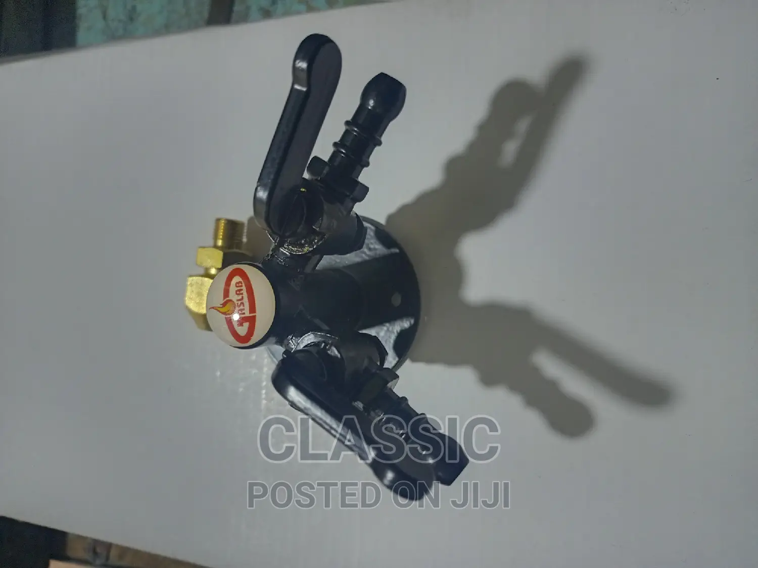 Laboratory Gas Taps Two Ways
