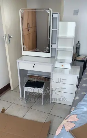 Dressing Table With Sliding Mirror