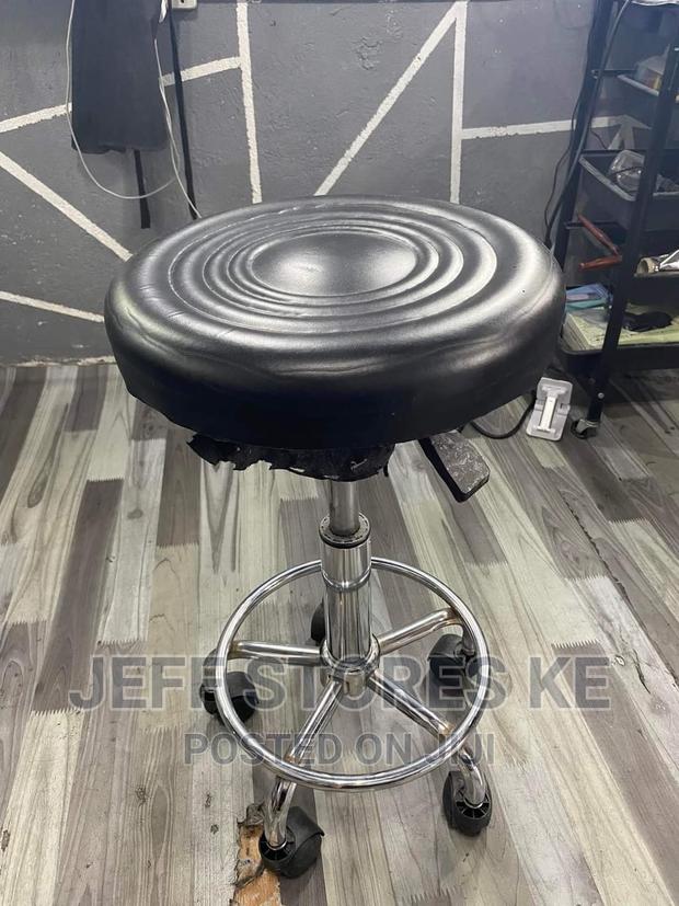 Unique Pedicure Stool Black - main view