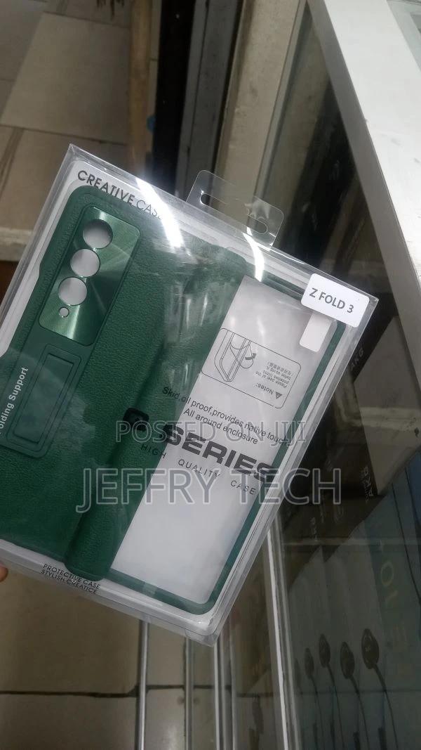 Magnetic Stand Case for Samsung Galaxy Z Fold 3 - thumbnail 3