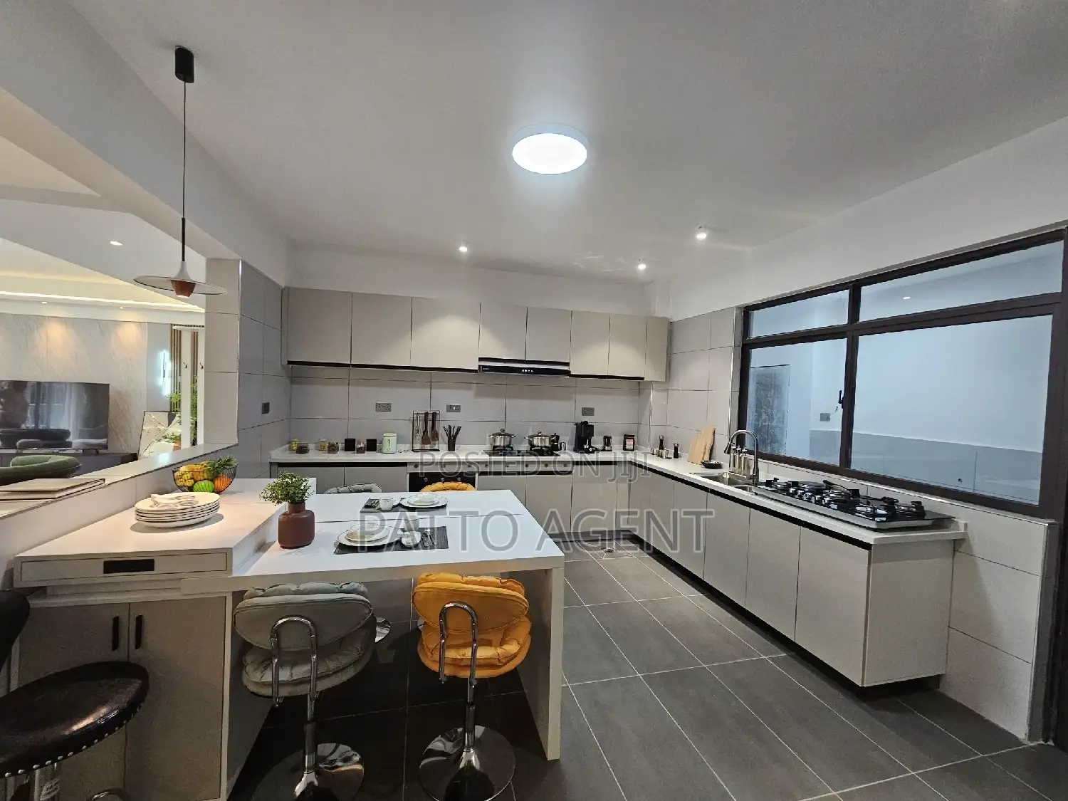 4bdrm Apartment in Plus A Dsq, Kileleshwa for sale