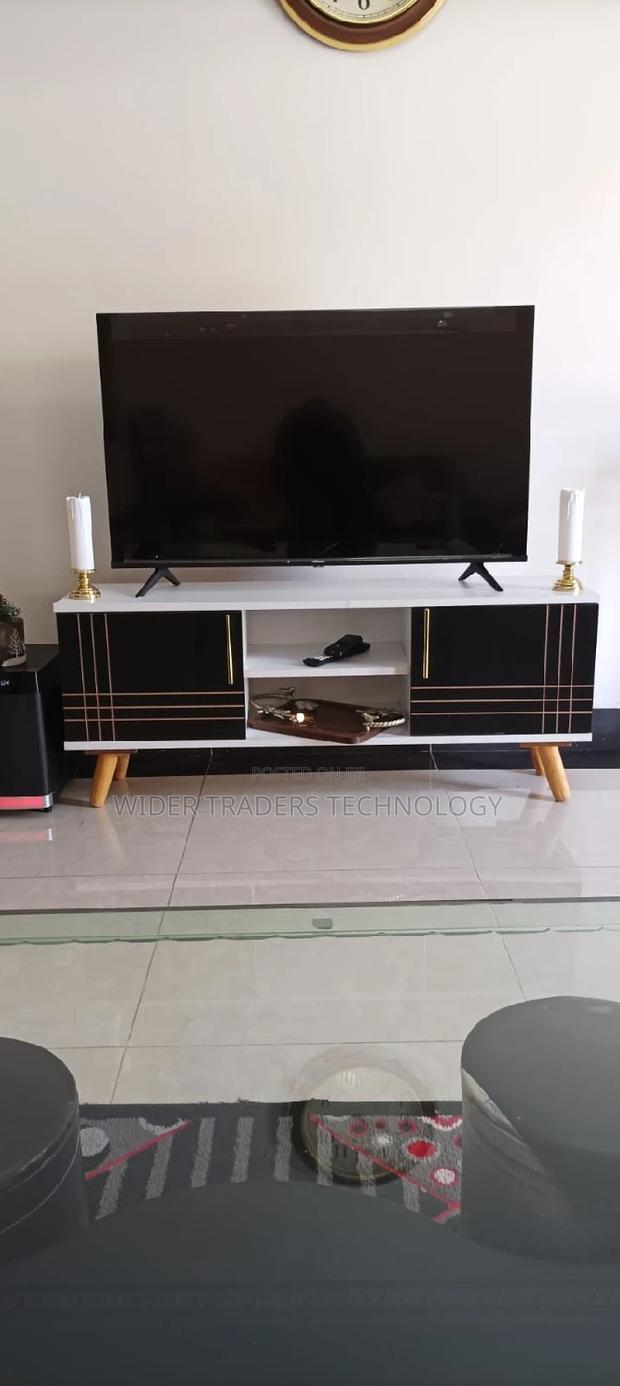 Sydney 4ft 55" Tv Stand
Wooden With Cabinets
Size 120x30x56c