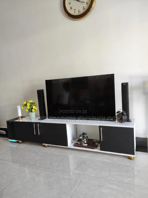 Tokyo Expandable TV Stand
Length Can Expand Upto 6ft