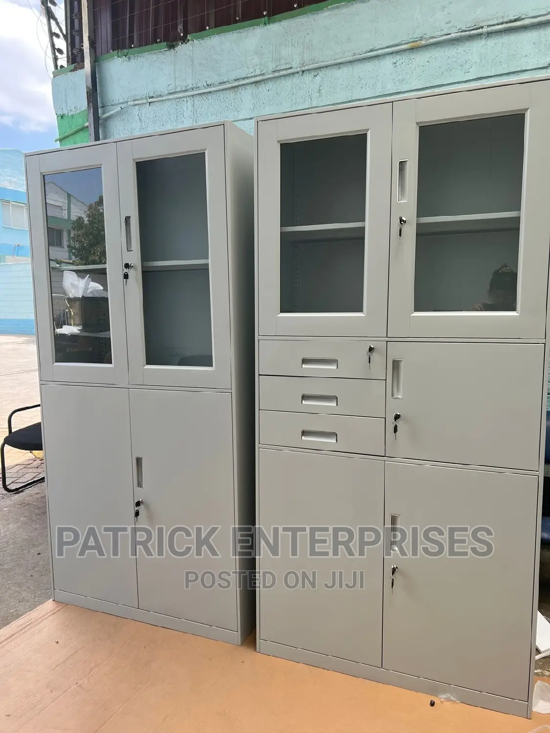 Morden Metallic Filling Cabinet With Doors