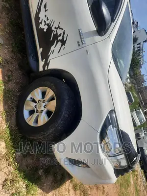 Toyota Hilux 2016 White