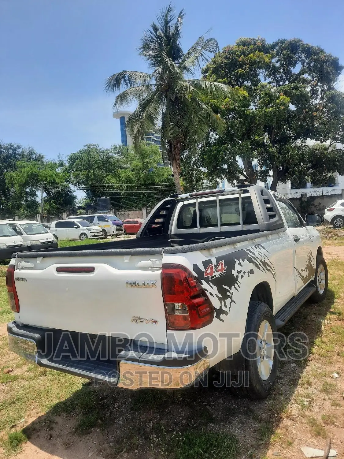 Toyota Hilux 2016 White