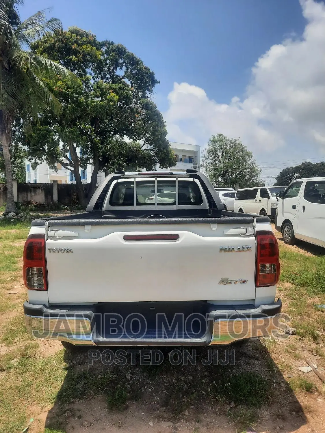 Toyota Hilux 2016 White