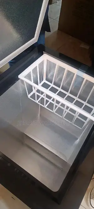 Freezer//Chest Freezer//Icecool 60 Litres Chest Freezer