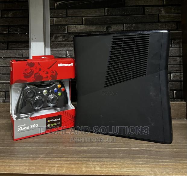 Chipped Xbox 360 (15 Games) - main view