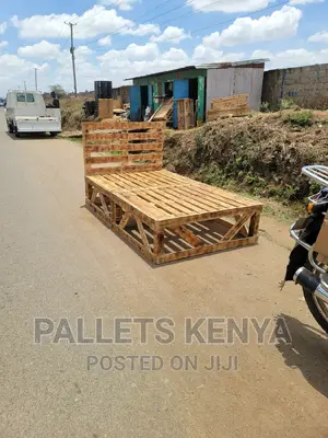 Pallet Bed- 4*6 Detachable and Blazed Pallet Bed.(#PG010 )