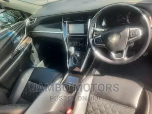 Toyota Harrier 2.0 2016 Black