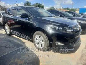 Toyota Harrier 2.0 2016 Black