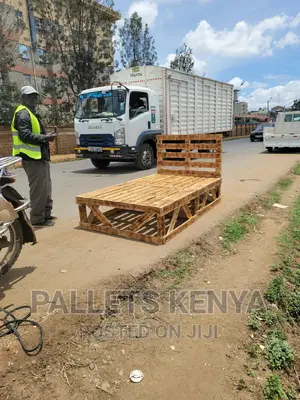 Pallet Bed- 4*6 Detachable and Blazed Pallet Bed. (#PG14 )
