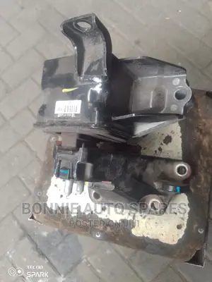 KIA/Hyundai Engine Mounting