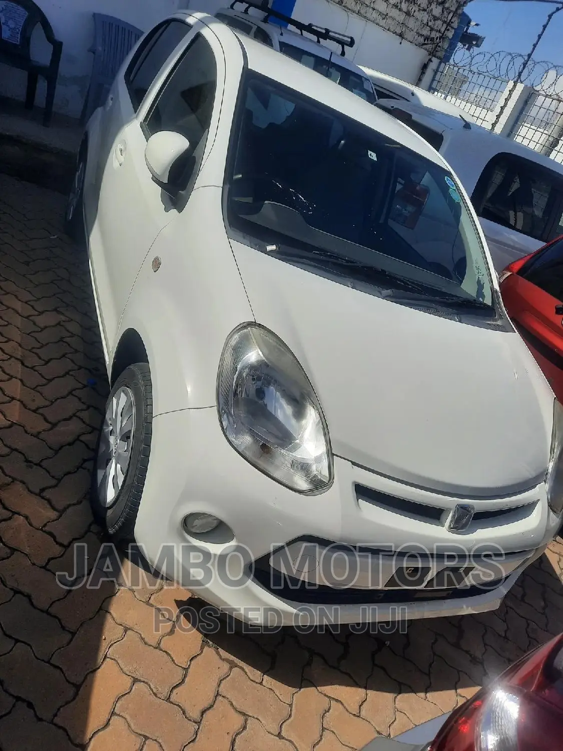 Toyota Passo 1.0 FWD 2015 White