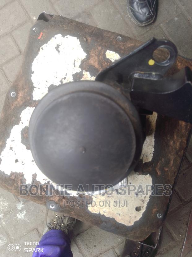 Suzuki Vitara/Escudo Engine Mounting - thumbnail 3