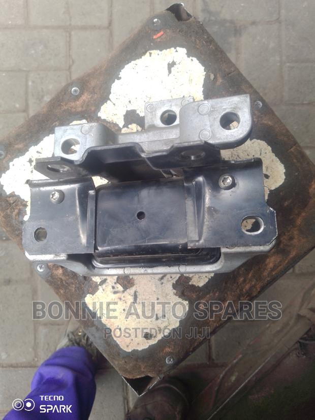 Outlander 2015 Engine Mounting - main view