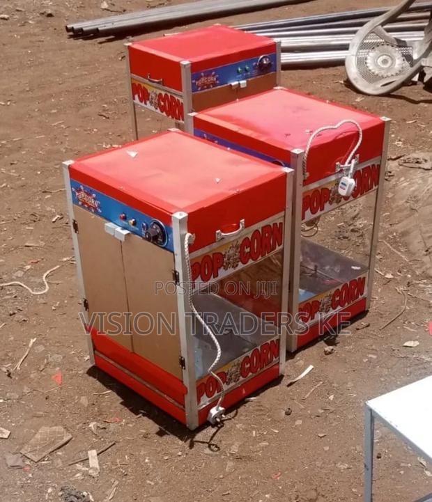 Commercial Electric Popcorn Maker. - main view