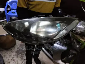 Demio 2010/2011/2012/2013 Non Xenon Headlight (Blue Ring)