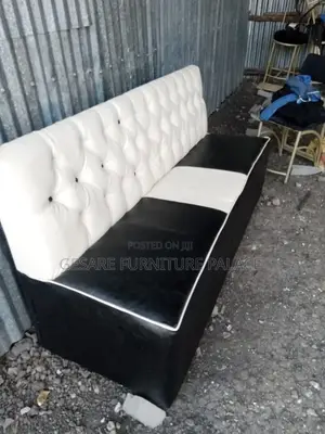 7 Fit Couch