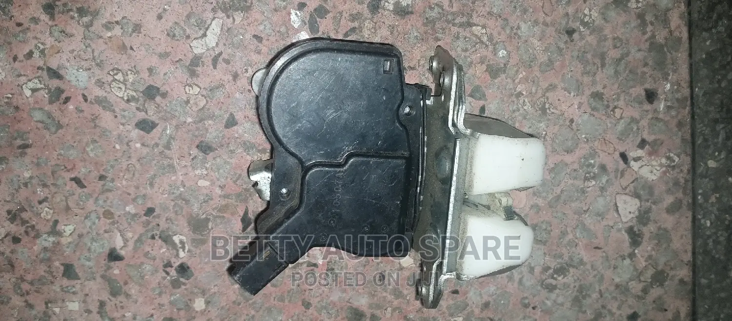 Toyota Passo Boot Handle