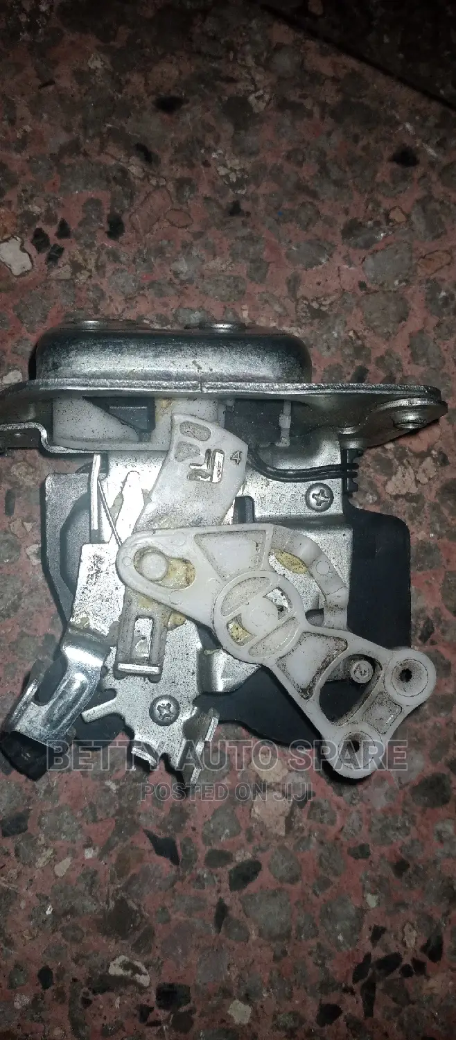 Toyota Passo Boot Handle