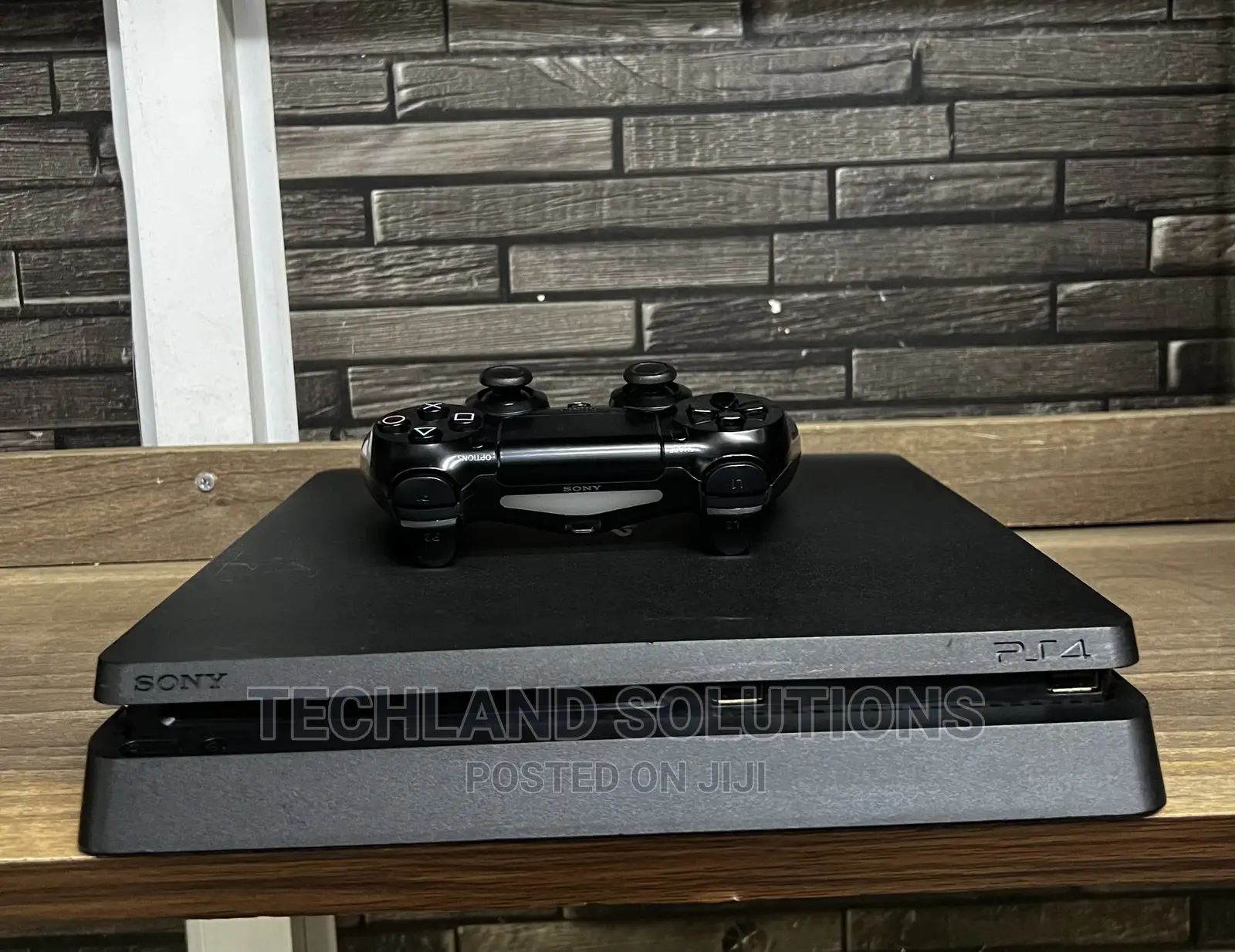 Ex Uk Playstation 4 Slim