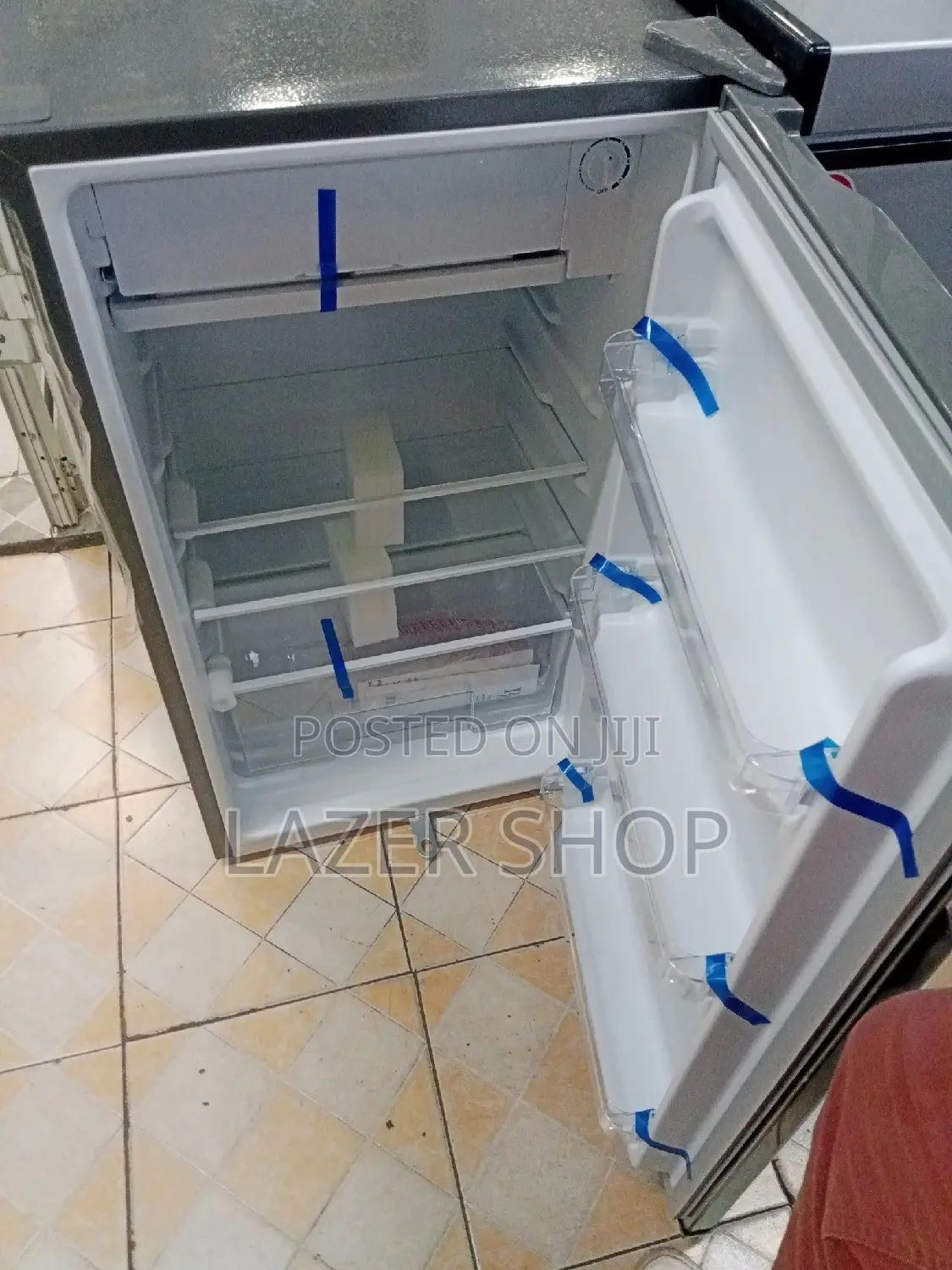 Roch Fridge 60L