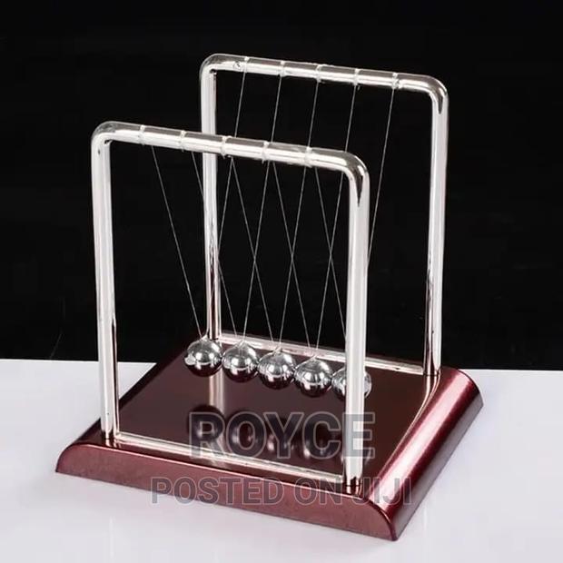 Newton Pendulum Cradle Balance Steel Ball.