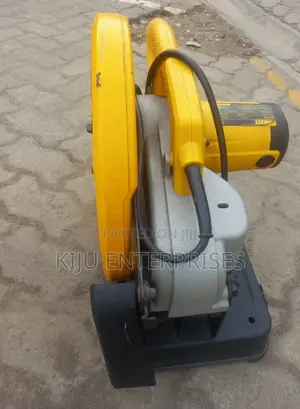 Dewalt Chop Saw-Machine