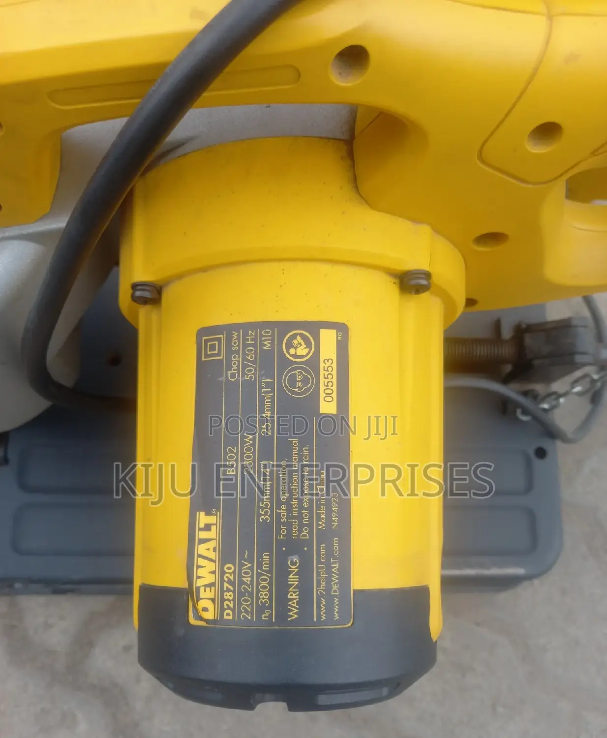 Dewalt Chop Saw-Machine