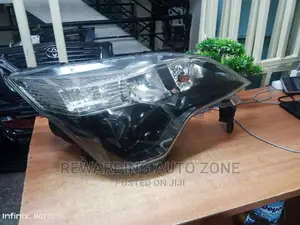 Toyota Spade Headlight Xenon RHS Side
