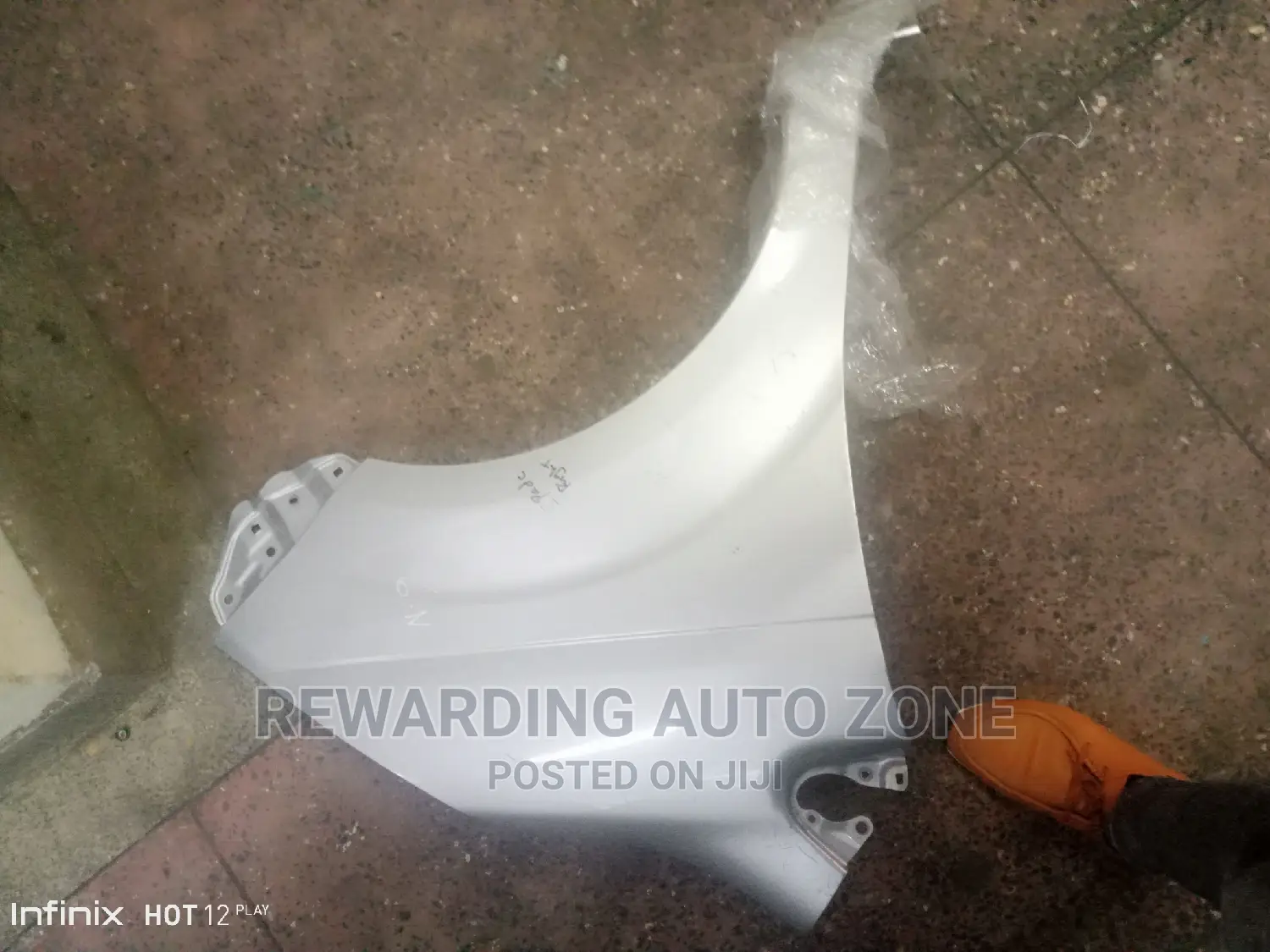 Toyota Spade Wing(Fender).