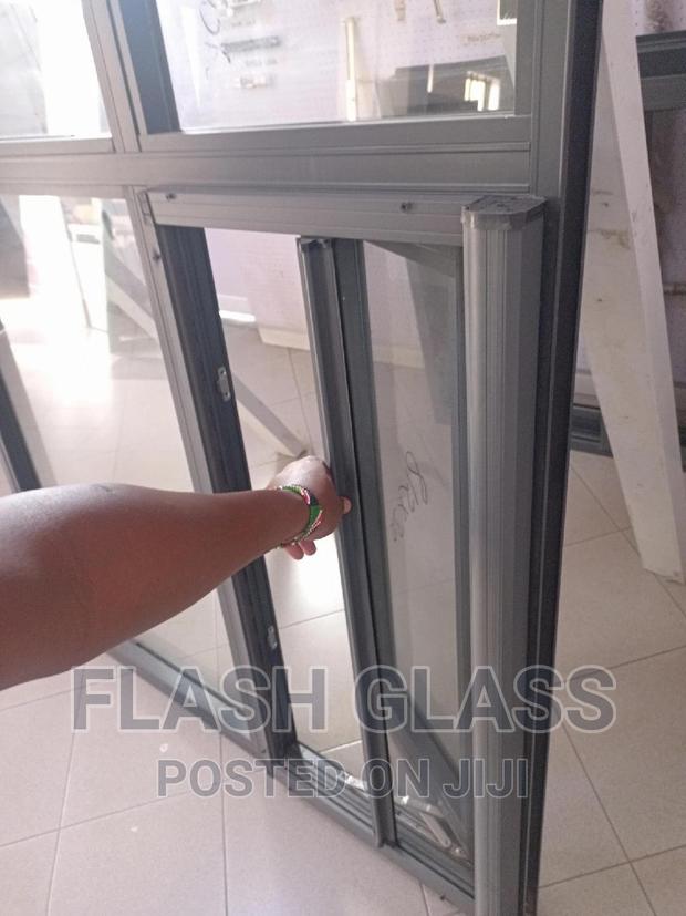 Roller Sliding Insect Mesh - main view