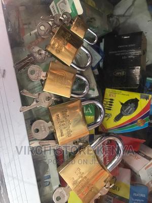 Original Tri-Circle Padlock Available 261-266 - thumbnail 2
