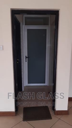 Aluminium Bathroom Doors Aps - thumbnail 2