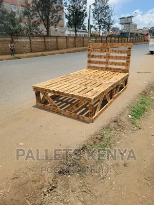 Pallet Bed- 4*6 Detachable and Blazed Pallet Bed. (#PL70,)