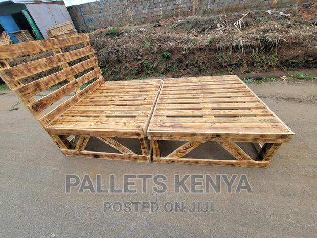 Pallet Bed- 4*6 Detachable and Blazed Pallet Bed. (#PL046,)