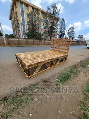 Pallet Bed- 4*6 Detachable and Blazed Pallet Bed.(#PL047 )