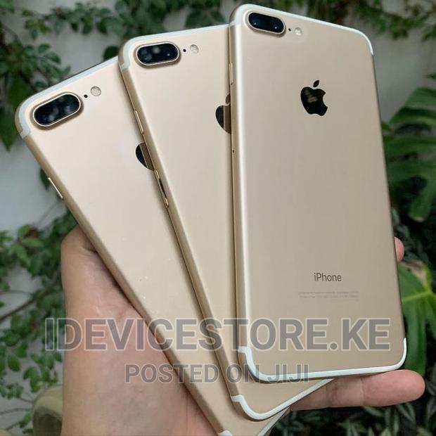Apple iPhone 7 Plus 128 GB - main view
