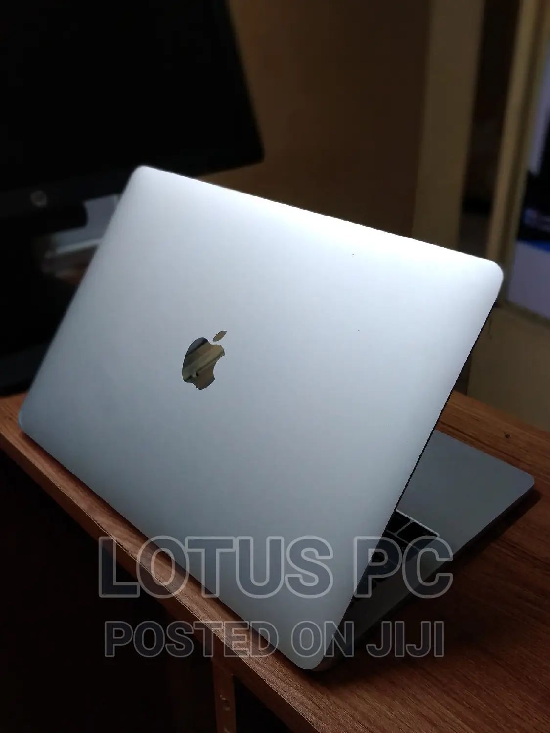Laptop Apple MacBook 2017 8GB Intel Core I5 SSD 256GB